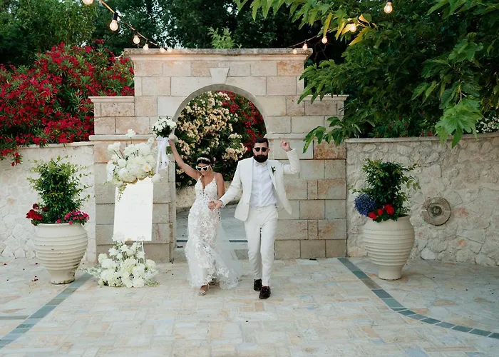 Hidden Gem Estate Kefalonia, Multi-award Winner וילה ספרטיה