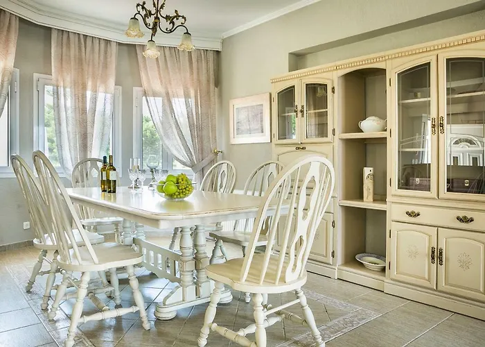 Hidden Gem Estate Kefalonia, Multi-award Winner וילה