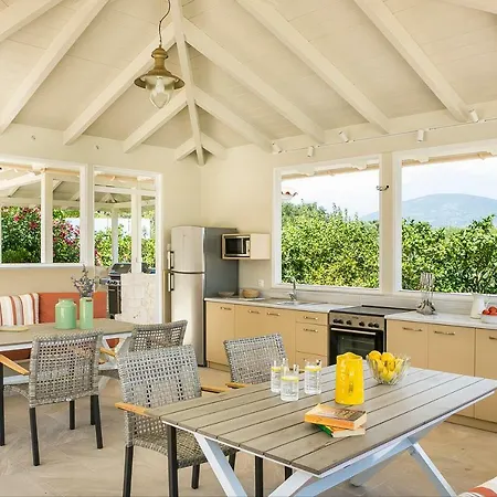 Villa Hidden Gem Estate Kefalonia, Multi-award Winner Spartià